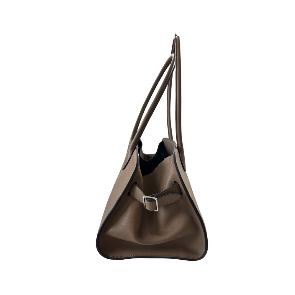 The Row Margaux Shoulder 12 Smooth Leather In Muschio - Picture 2 of 10